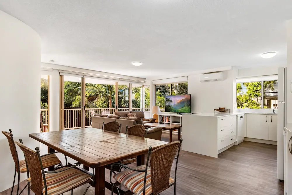 3 Bedrooms Apartment with balcony