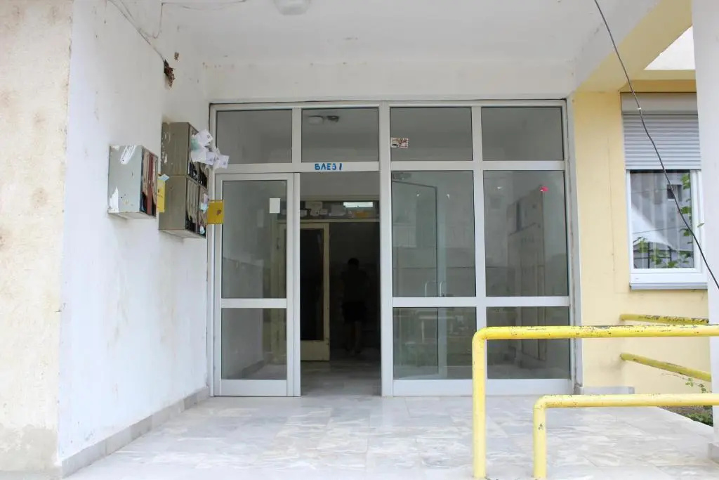 Two bedroom apartment near centre