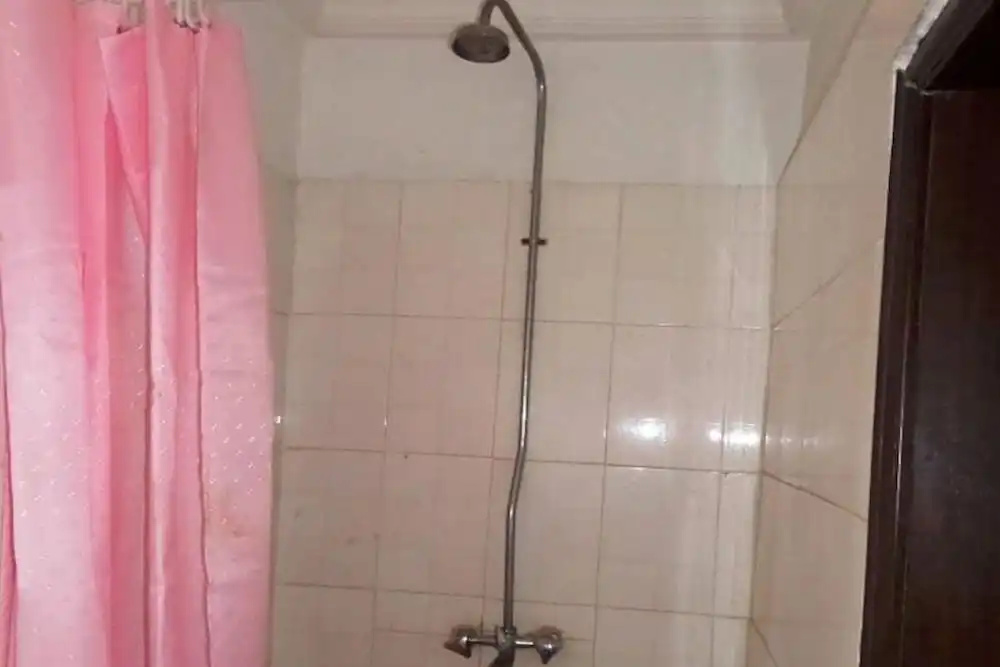 Wonder King Hotel - Chambres