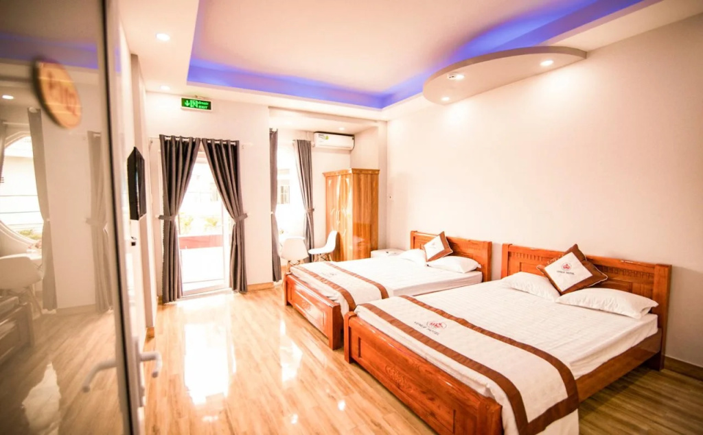 Venus Hotel 2