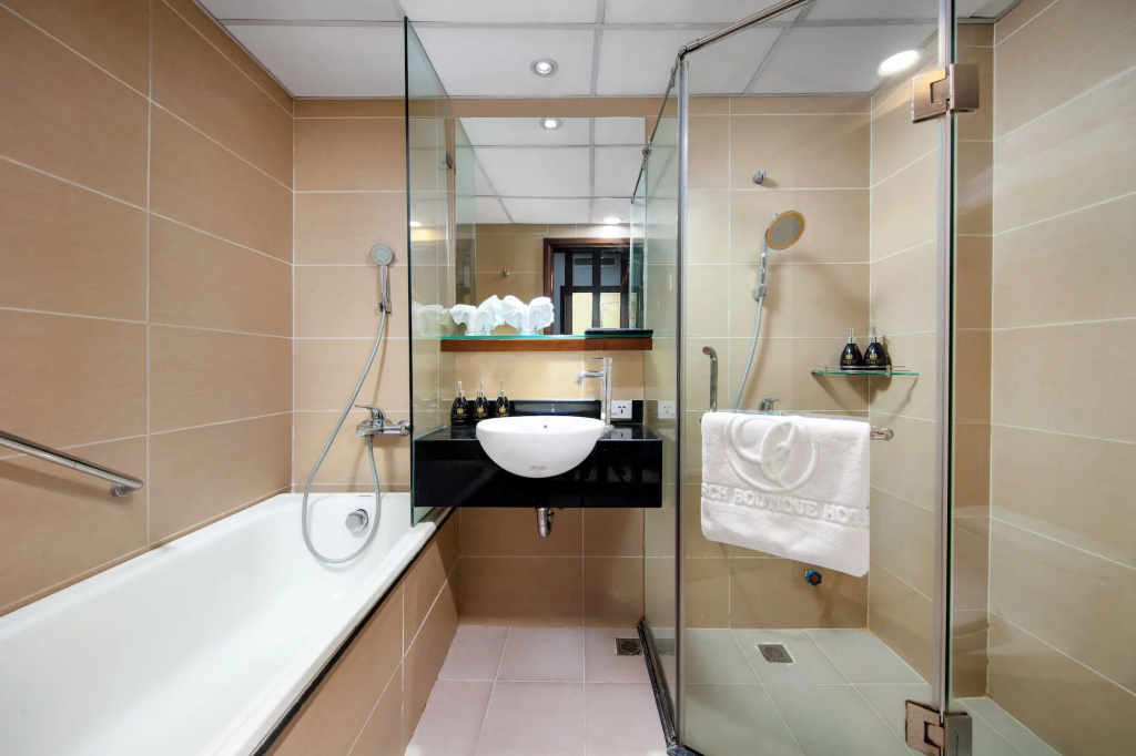 Отель Classy Holiday Hotel & Spa в Ханое