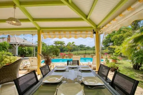 Villa with swimming pool (MQSA27)