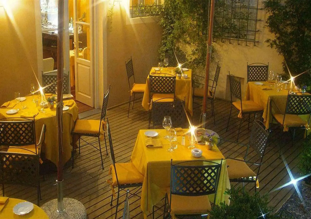 The Tuscanian Hotel - Général