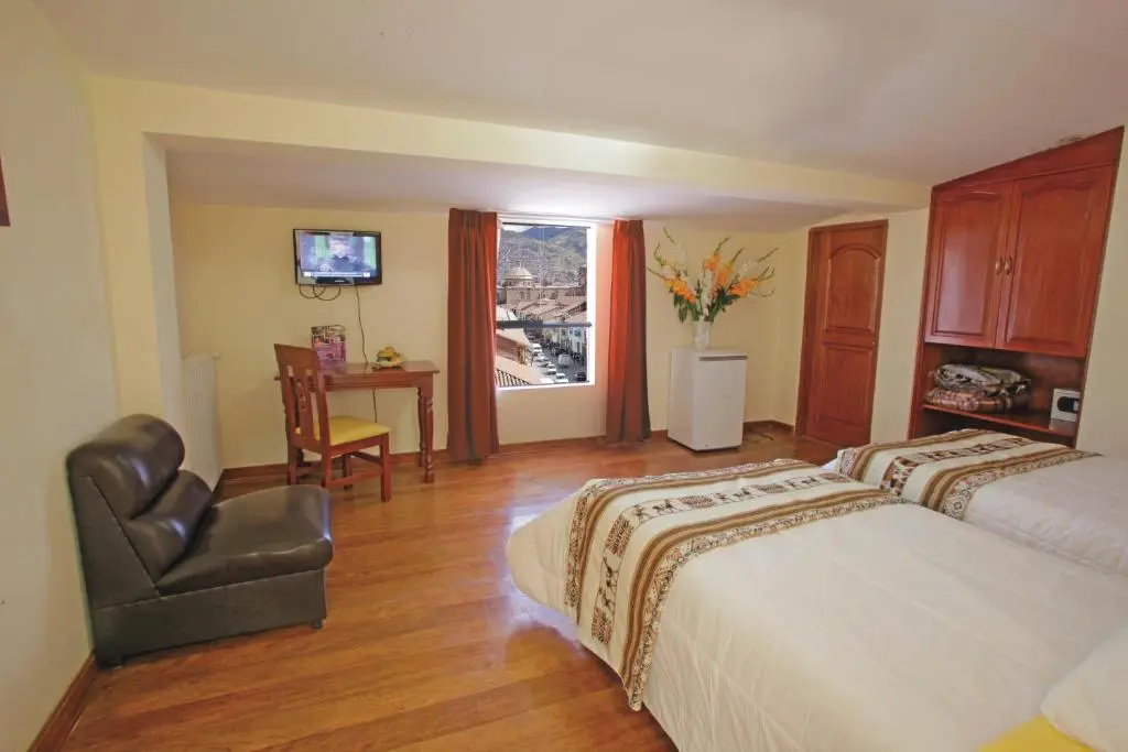 Superior Double room with city view (full double bed)