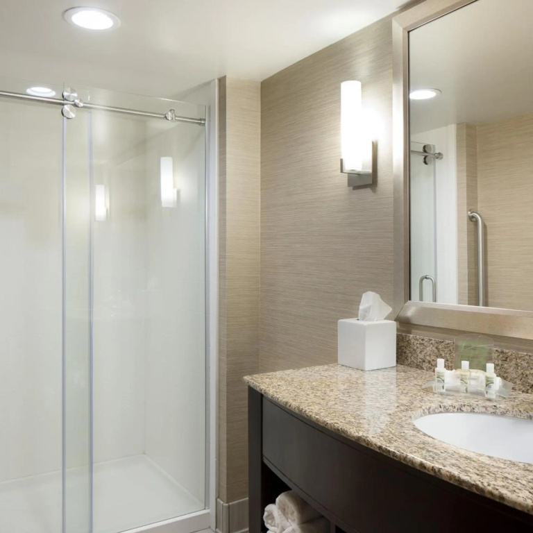 Holiday Inn Dubuque/Galena by IHG - Général