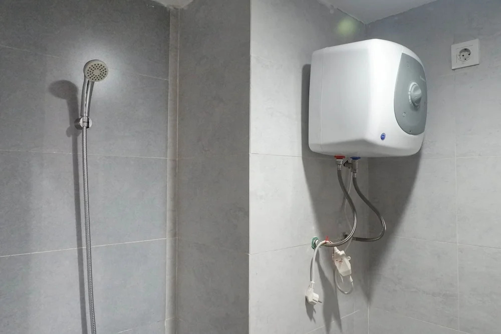 Отель Pleasant Studio Apartment At Taman Melati Surabaya, фото 10