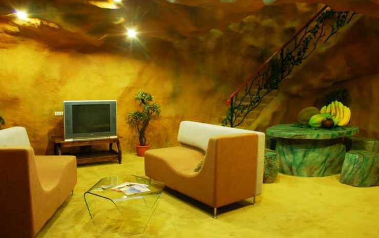 The Adventure Hotel by null