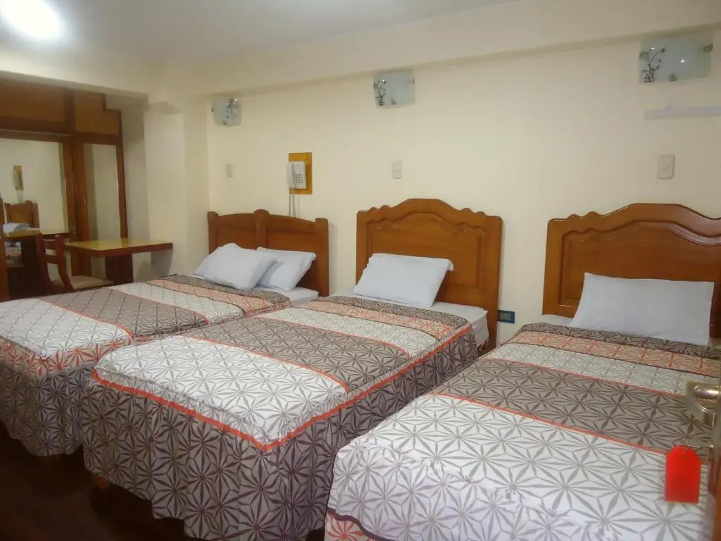 Standard Triple room