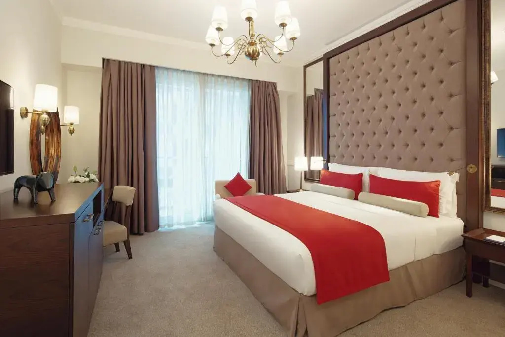 Deluxe Double room (full double bed)