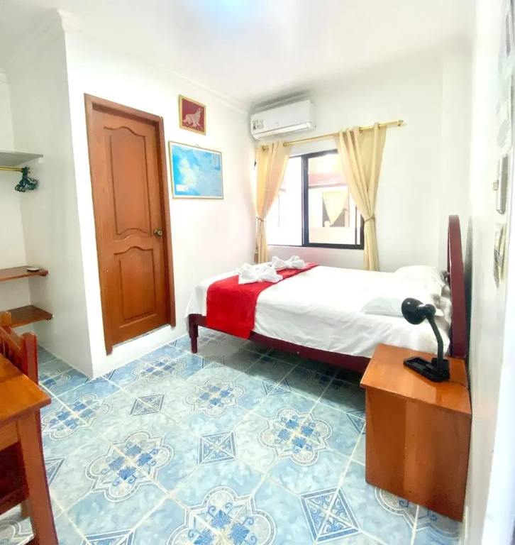 Economy room