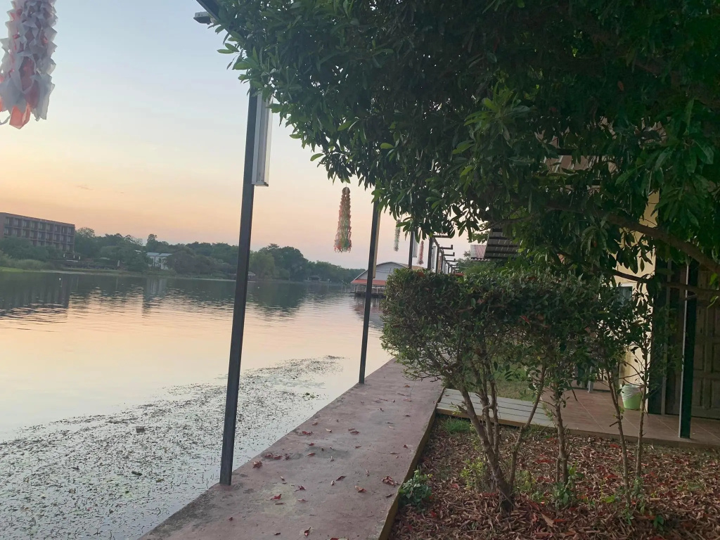 Standard room with river view