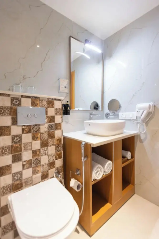 Standard Double Club room (full double bed)