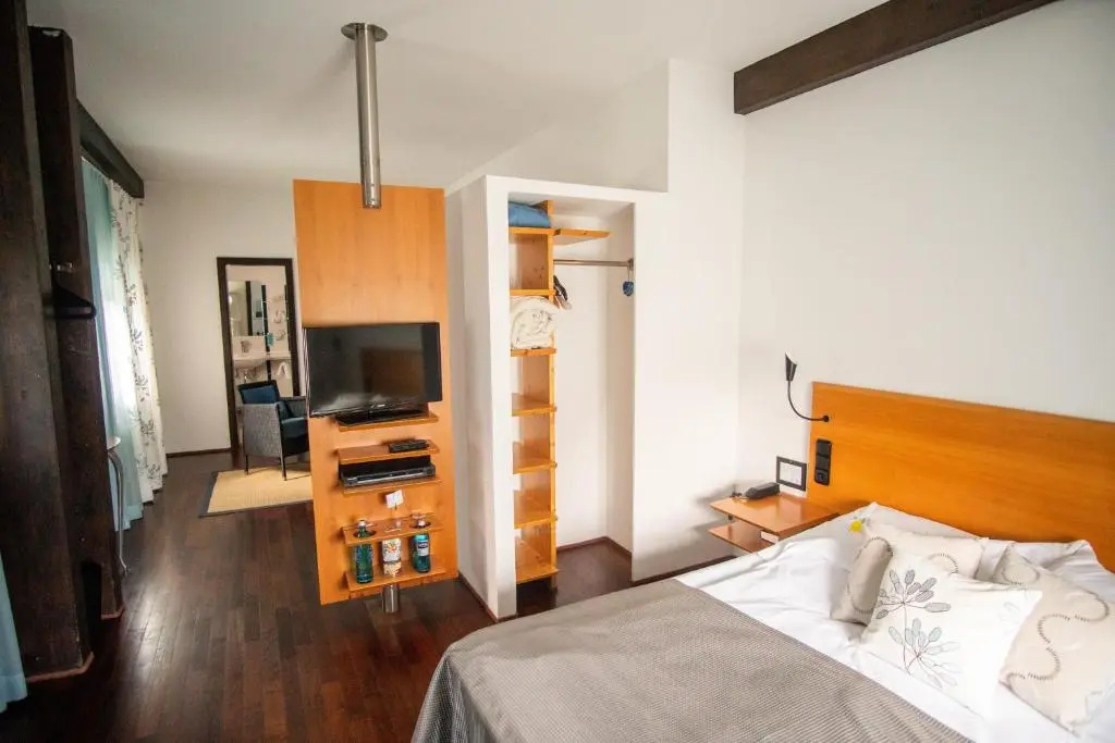 Standard Double room (full double bed)