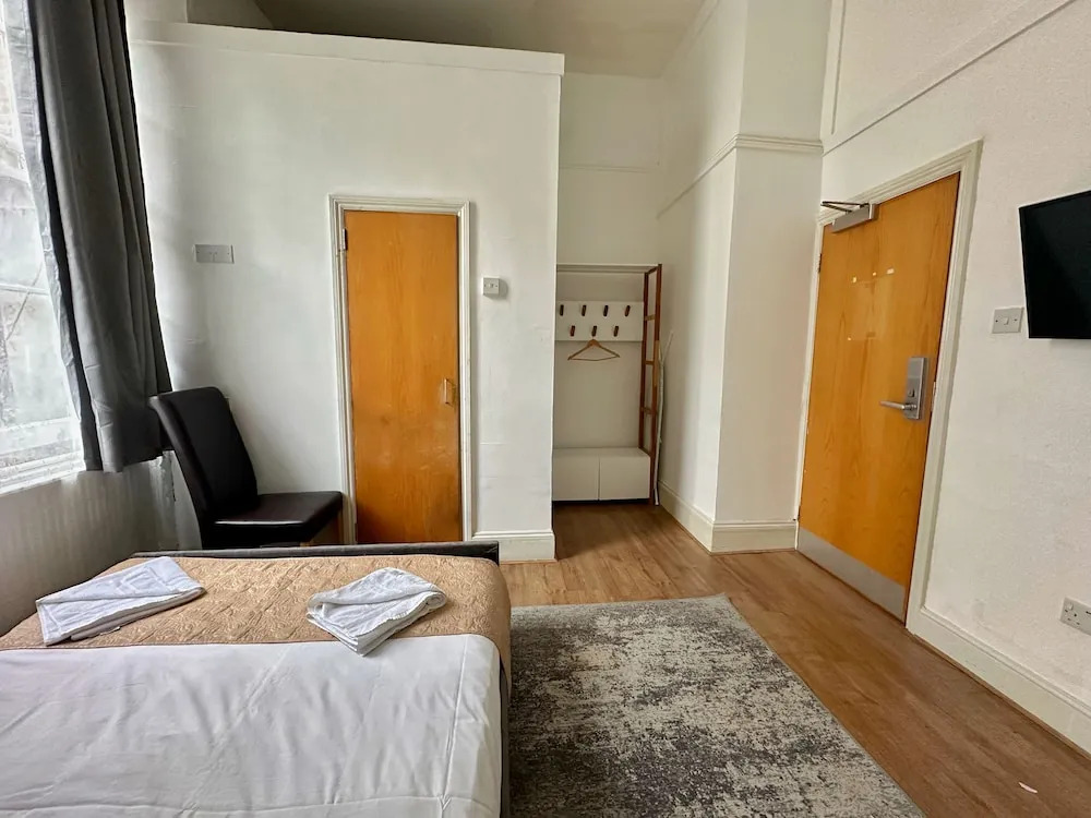 Двухместный номер Standard двуспальная кровать в Somerset Hotel Baker Street London