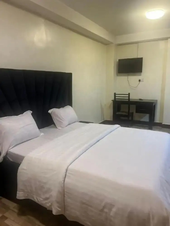 Royal Complex Hotel And Apartments