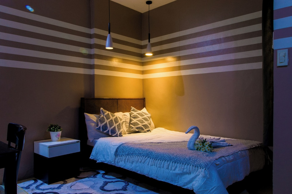 Cozy Room in Taguig With 1 Bedroom and Kitchenette