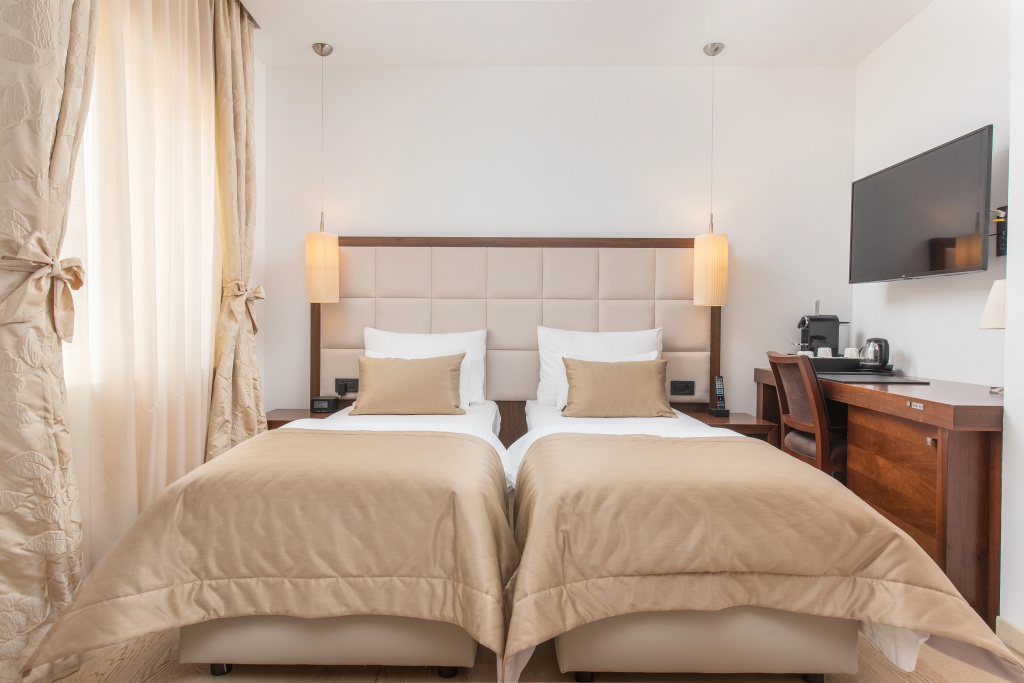 Hotel Marmont Heritage — 5