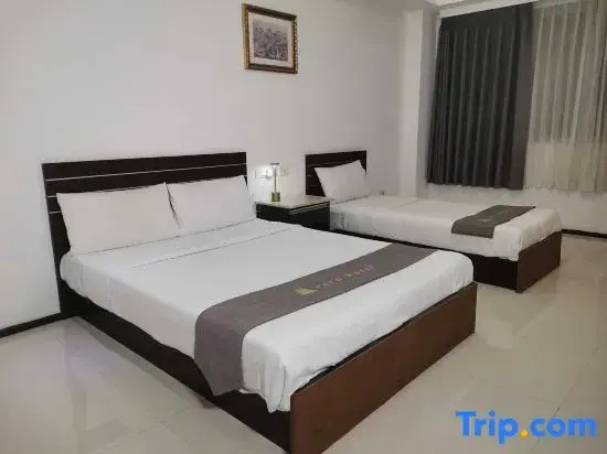 Double Suite (full double bed)