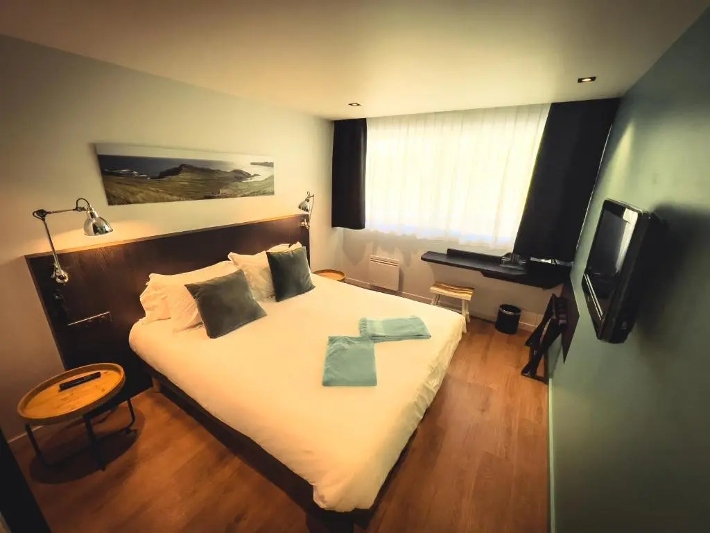 Standard Double room (full double bed)