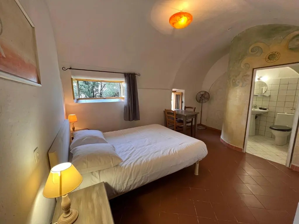 Standard Double room with sea view (full double bed)