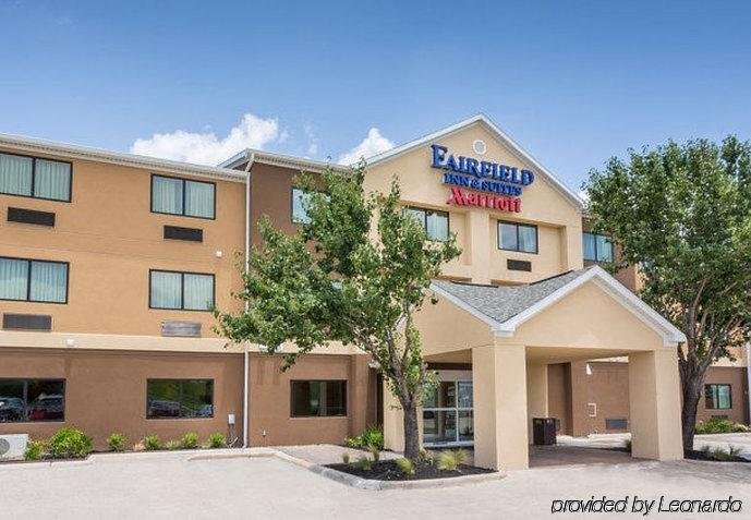 Fairfield Inn & Suites by Marriott Victoria image