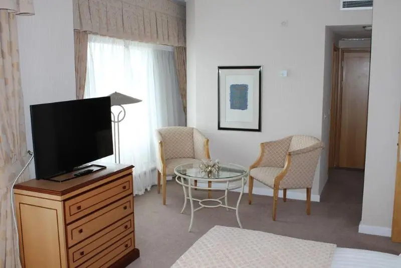Golden Jubilee Hotel - Chambres