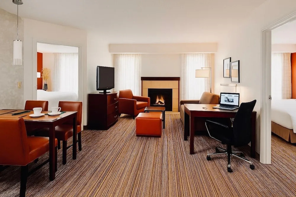 MainStay Suites Appleton Airport - Fox River Mall Area - Chambres