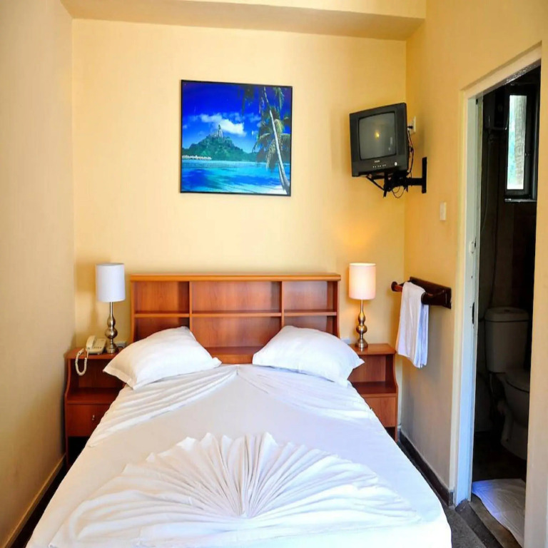 Milano Tourist Rest by null