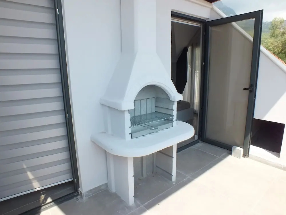 2 Bedrooms Duplex Apartment with balcony and with view