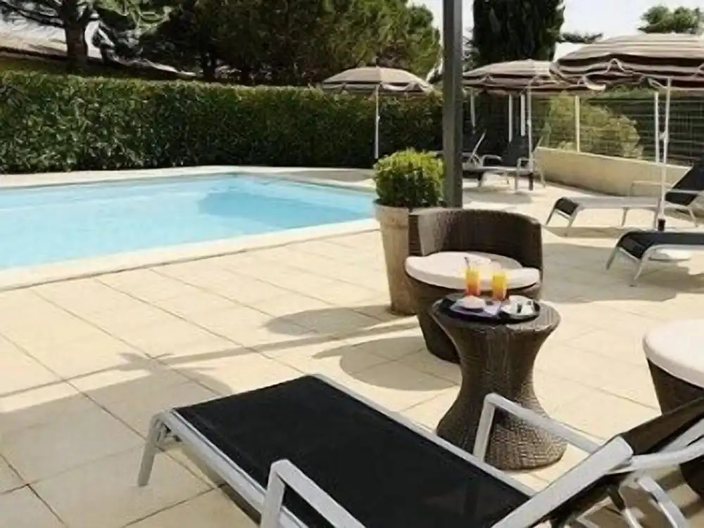 Logis Hôtel Le Mistral - Restaurant - Montélimar sud - Général