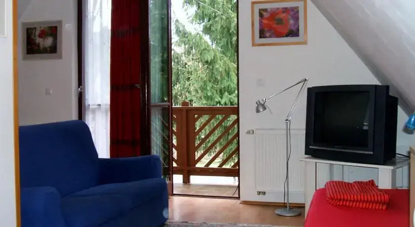 Nòra Hàz - фото 6