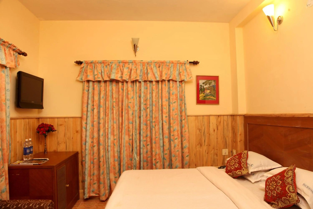 Pine Borough Inn in Dindigul