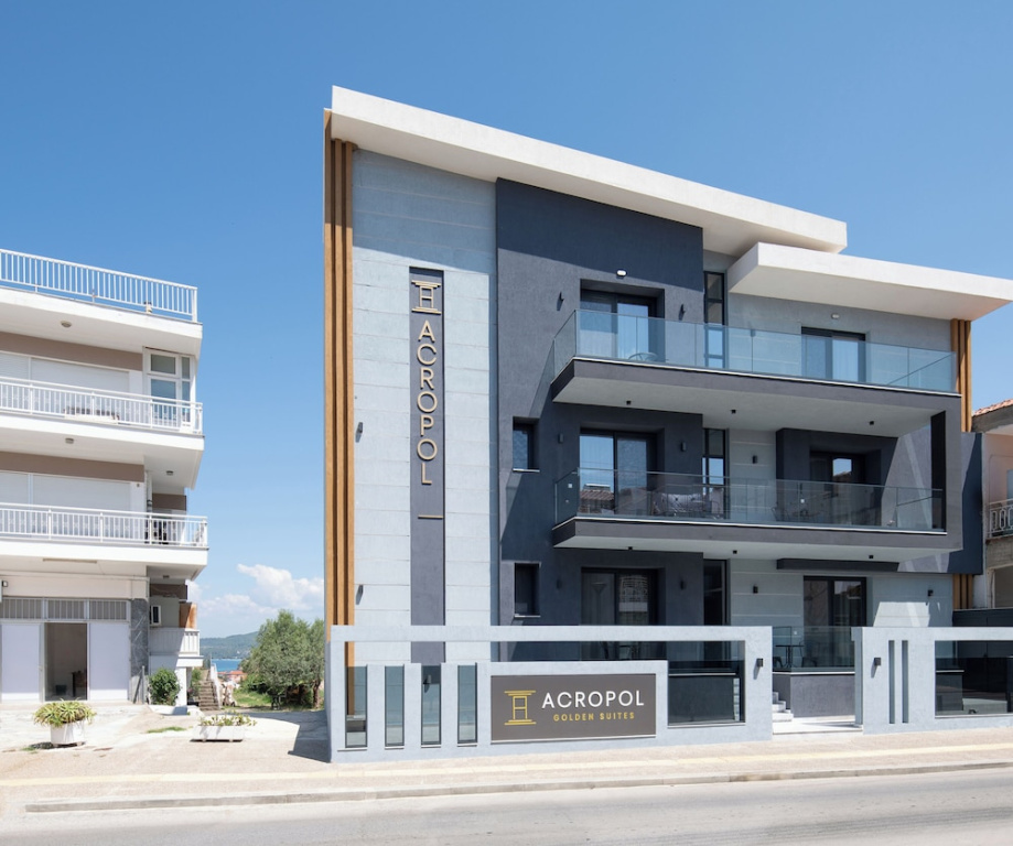 Acropol Golden Suites