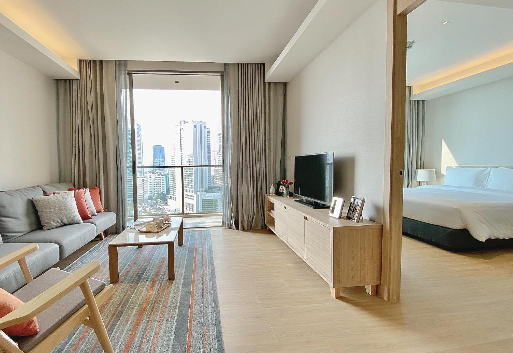 Апартаменты Deluxe с 2 комнатами в Oakwood Suites Bangkok