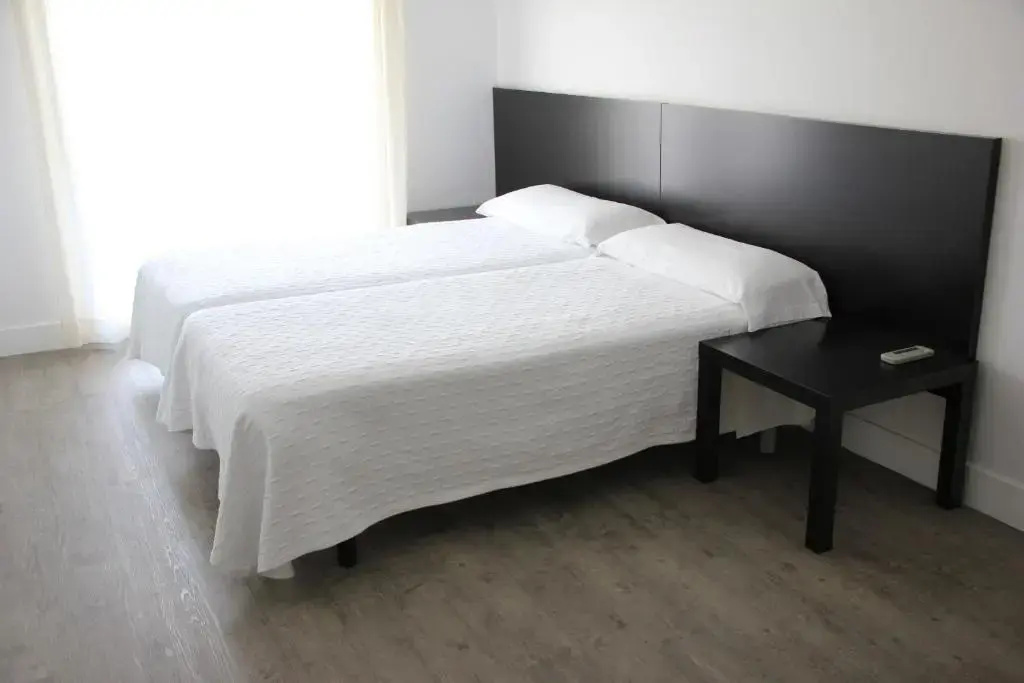 2 Bedrooms Penthouse Apartment