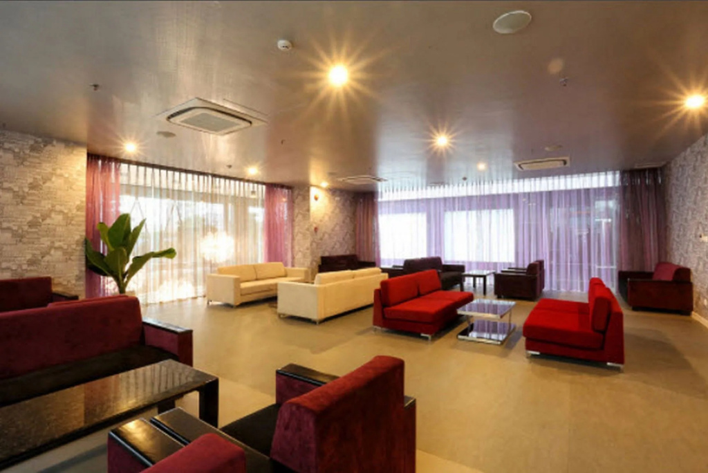 Lobby & Reception