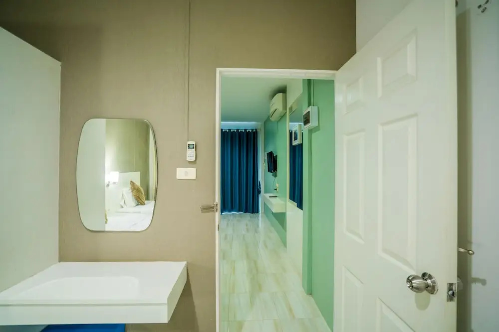 Paragon Hometel - Chambres