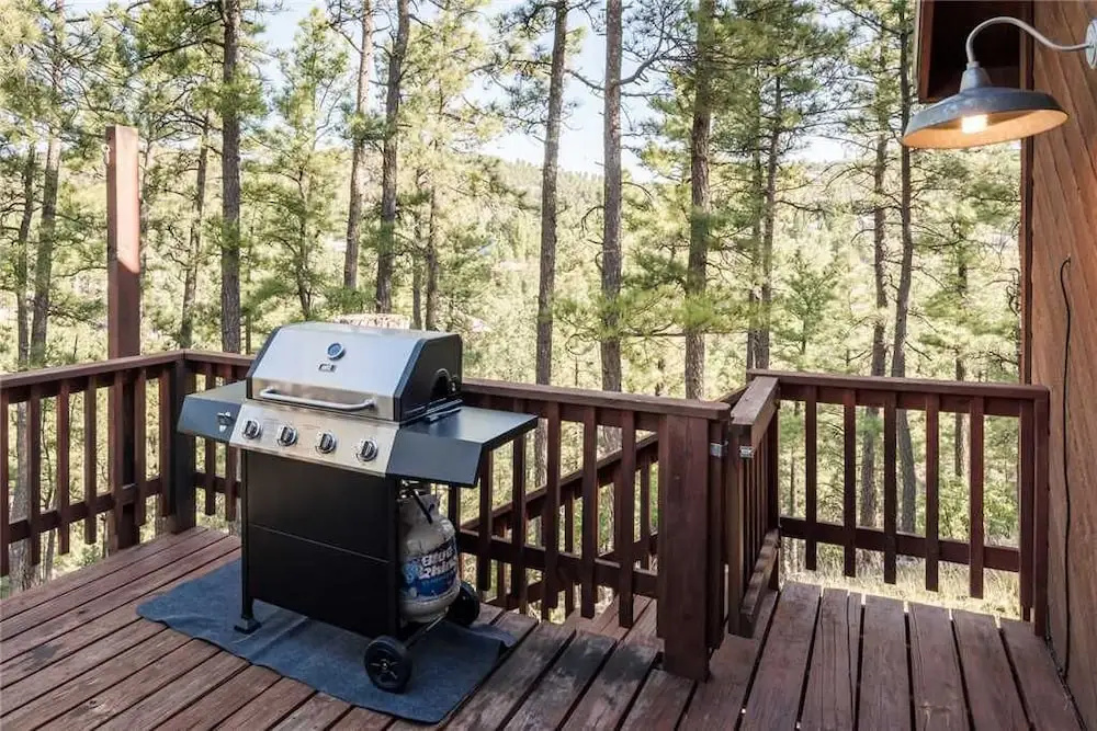 Sierras Grace - Three Bedroom Cabin with Hot Tub
