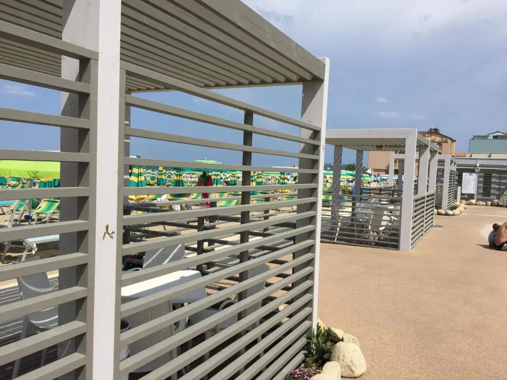 Balcony & Terrace