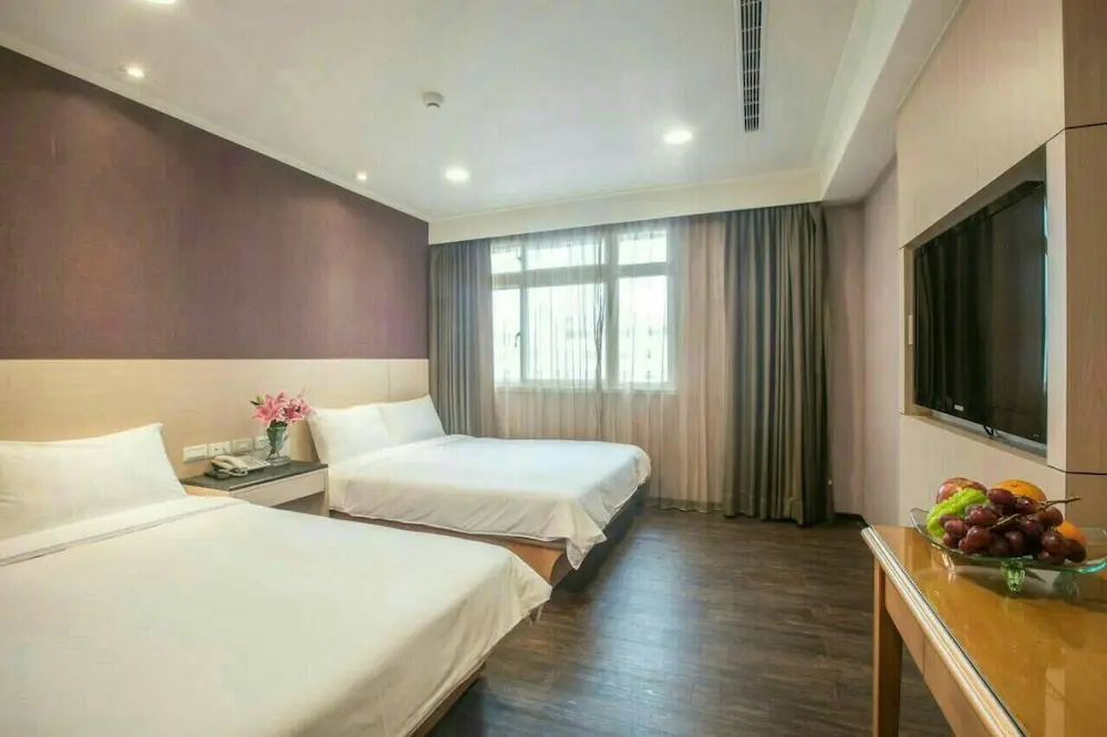 Economy Quadruple room