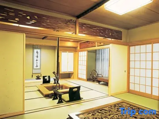 Standard room with mountain view