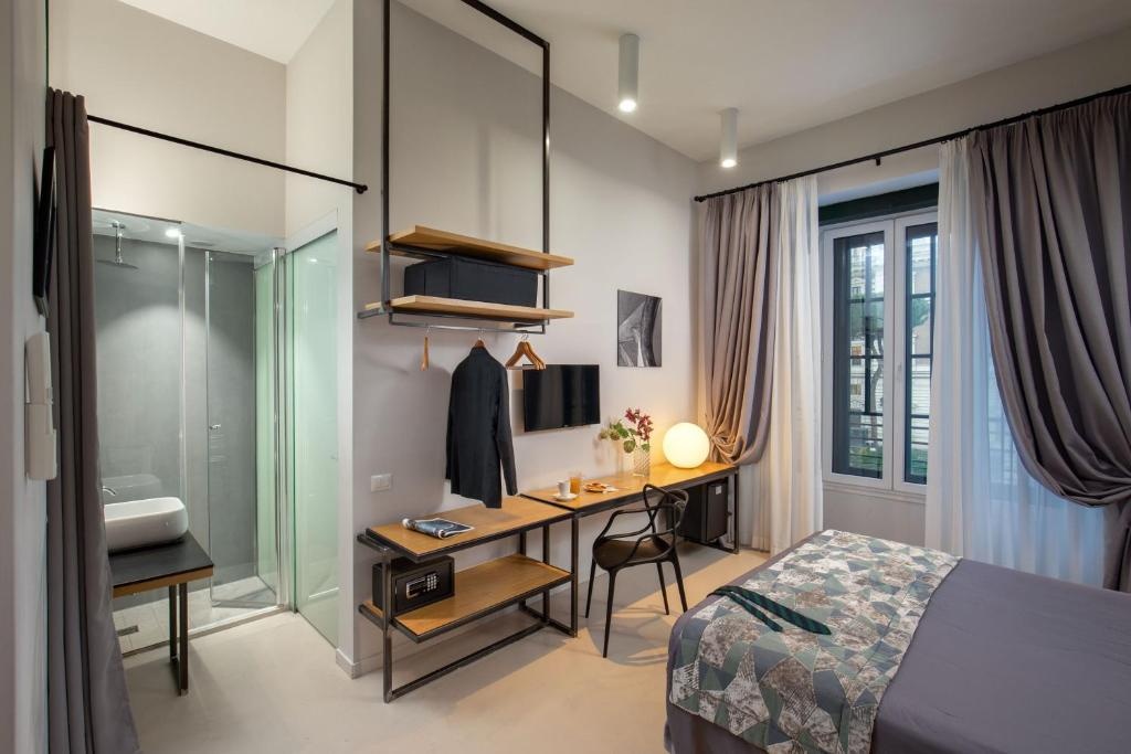 Standard Double room (full double bed) — room photo 3