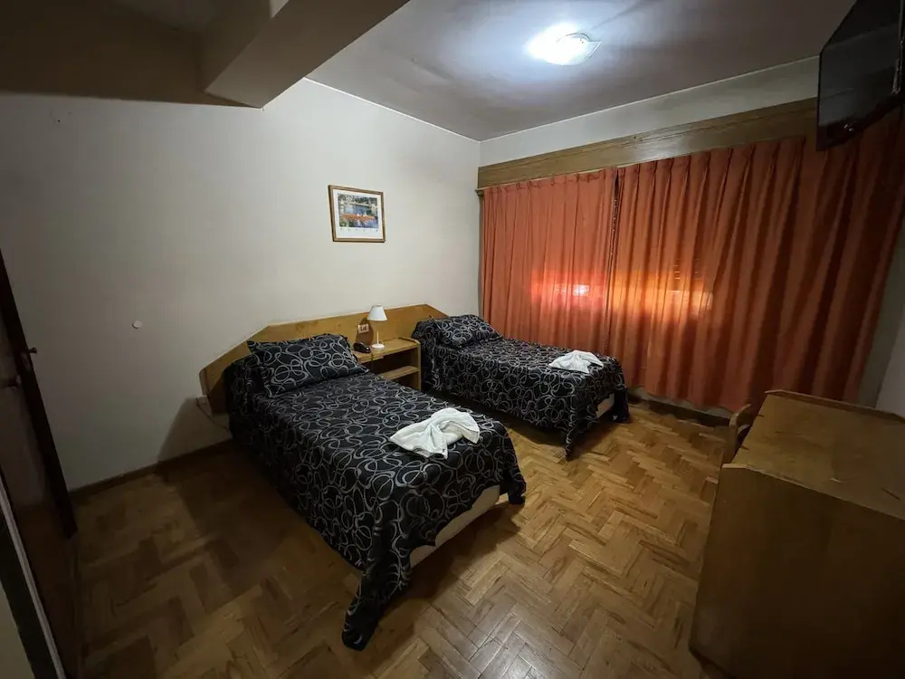 Standard Double room with city view (twin beds)