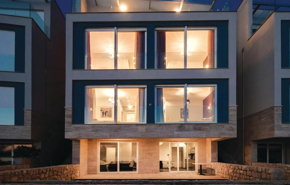 Awesome Home in Trogir With Sauna, Wifi and 4 Bedrooms
