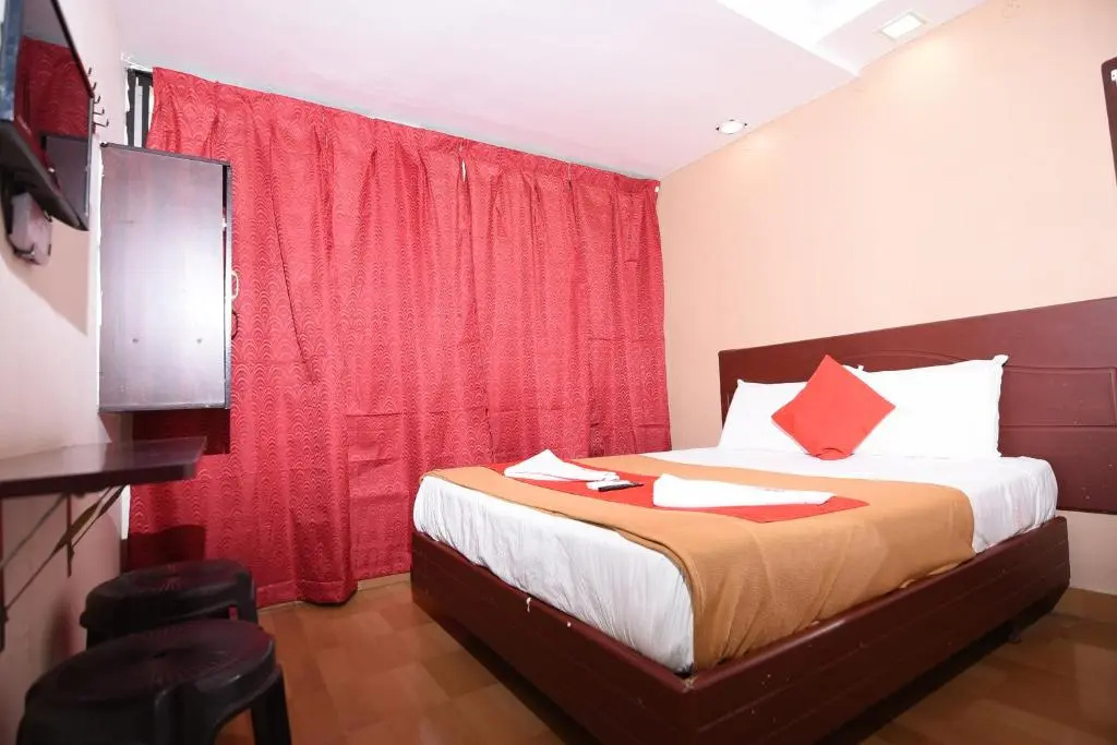 Hotel Boopathi - Chambres