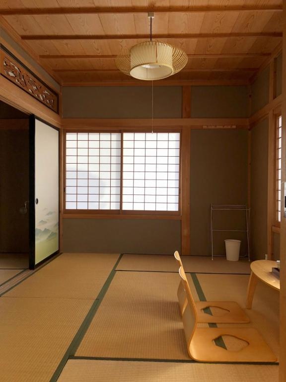 Guesthouse Takayama Hanzansha