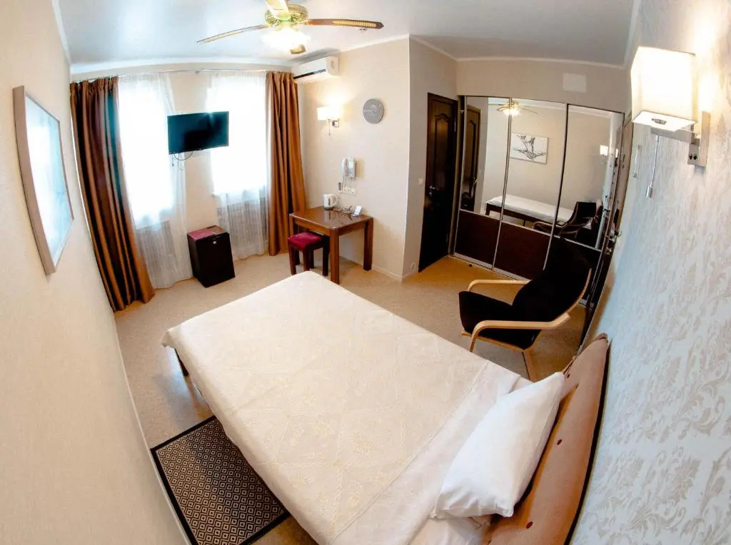 Standard Double room (full double bed)