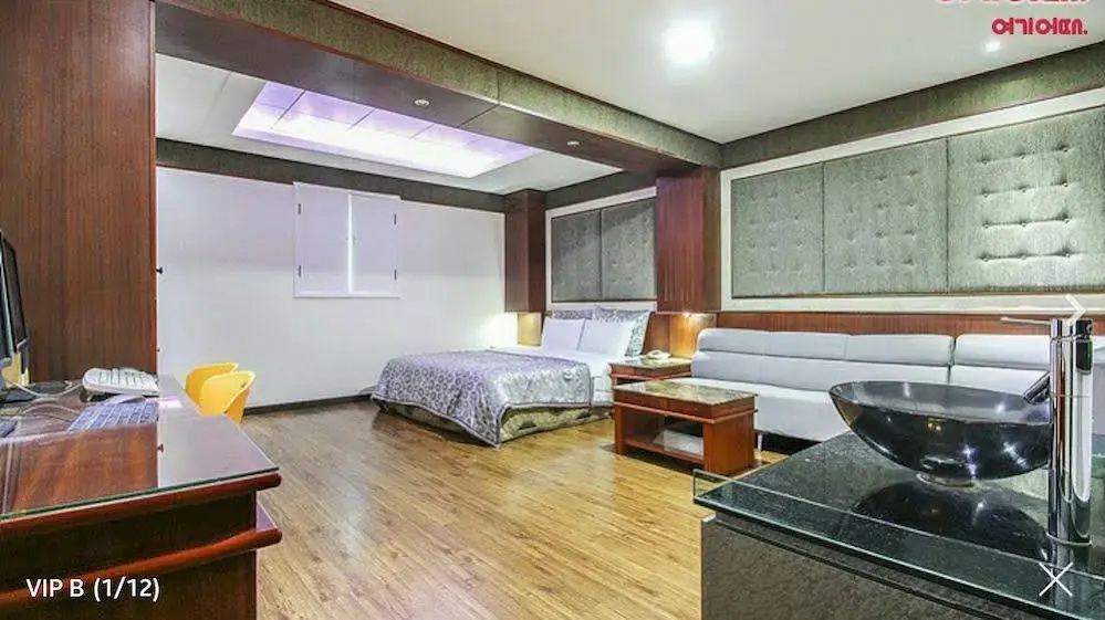 Hotel photo 12