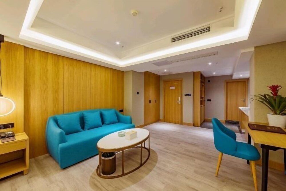 Sheng He Li Hotel in Suining