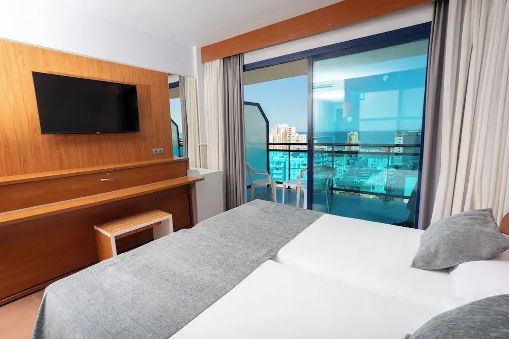 Standard Double room with sea view (full double bed)